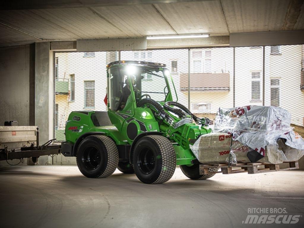 Avant 860 i KAMPANJ Lietoti riteņu kompaktiekrāvēji