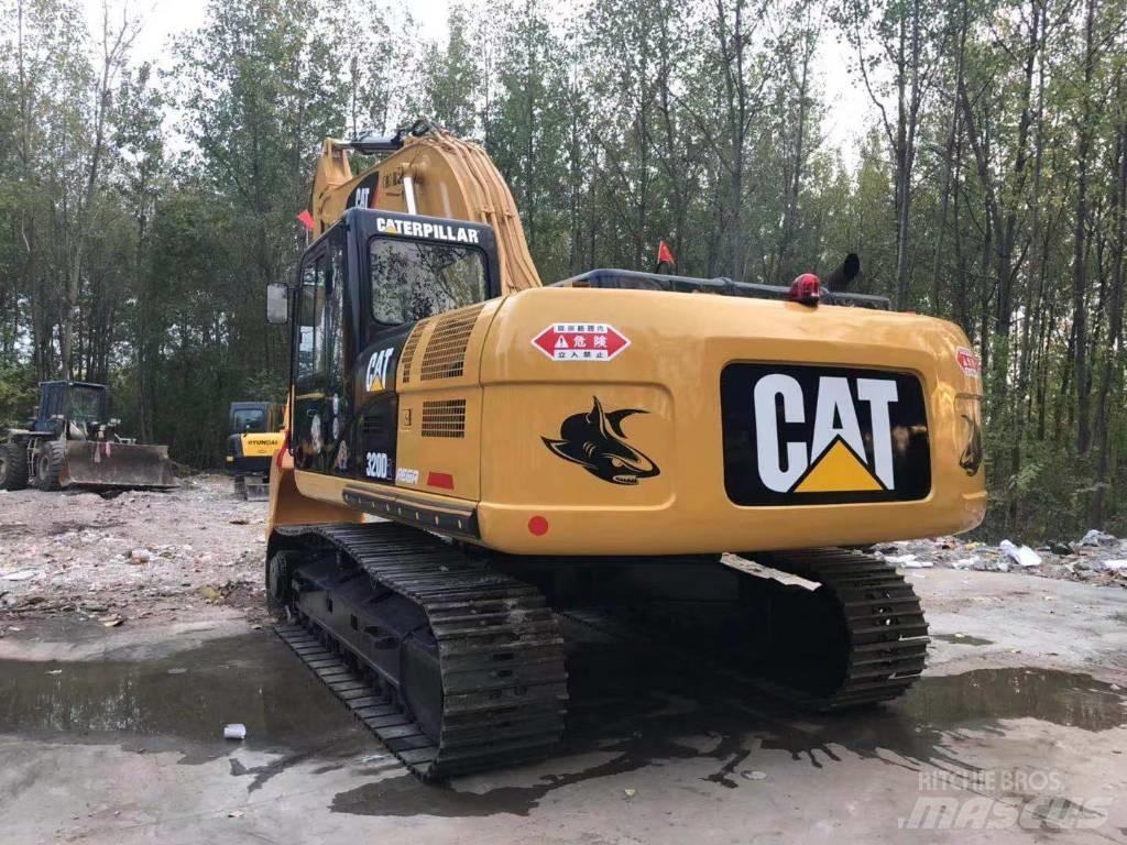 CAT 320D2 Kāpurķēžu ekskavatori