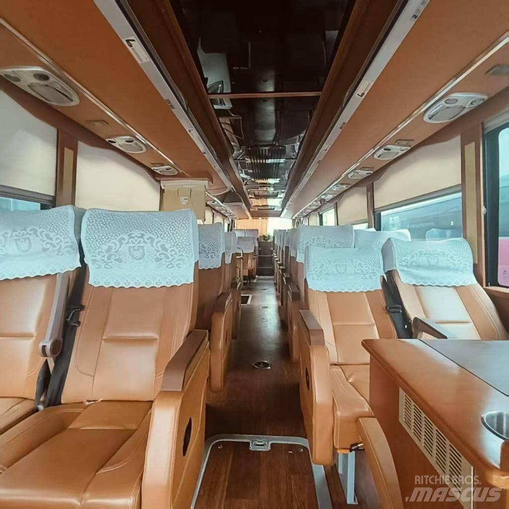 Yutong ZK6122HQ5Y Tūrisma autobusi