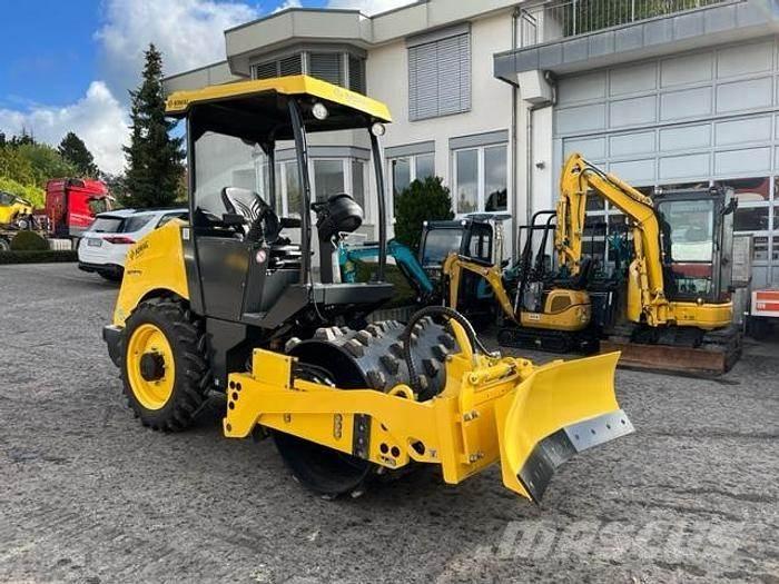 Bomag BW 124 PDH-5 Cita augsnes apstrādes tehnika un papildaprīkojums