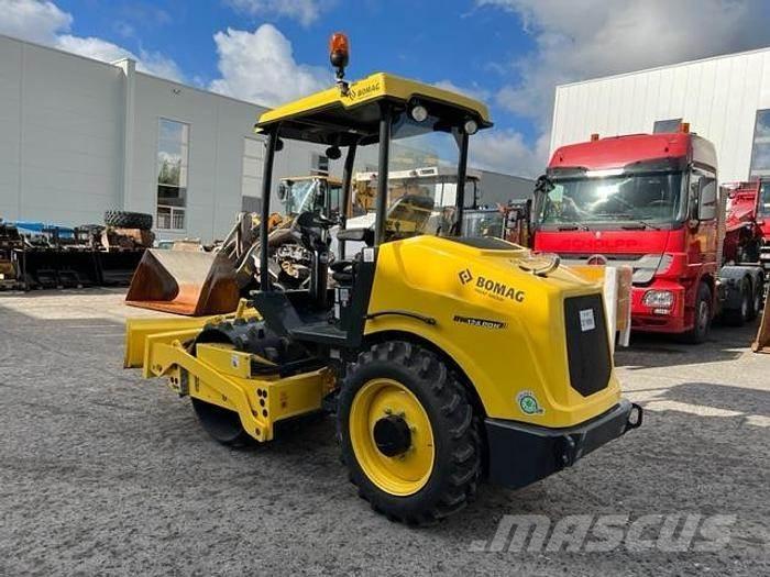 Bomag BW 124 PDH-5 Cita augsnes apstrādes tehnika un papildaprīkojums