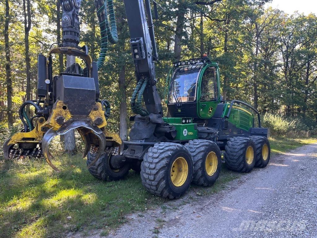 John Deere 1170G Harvesteri