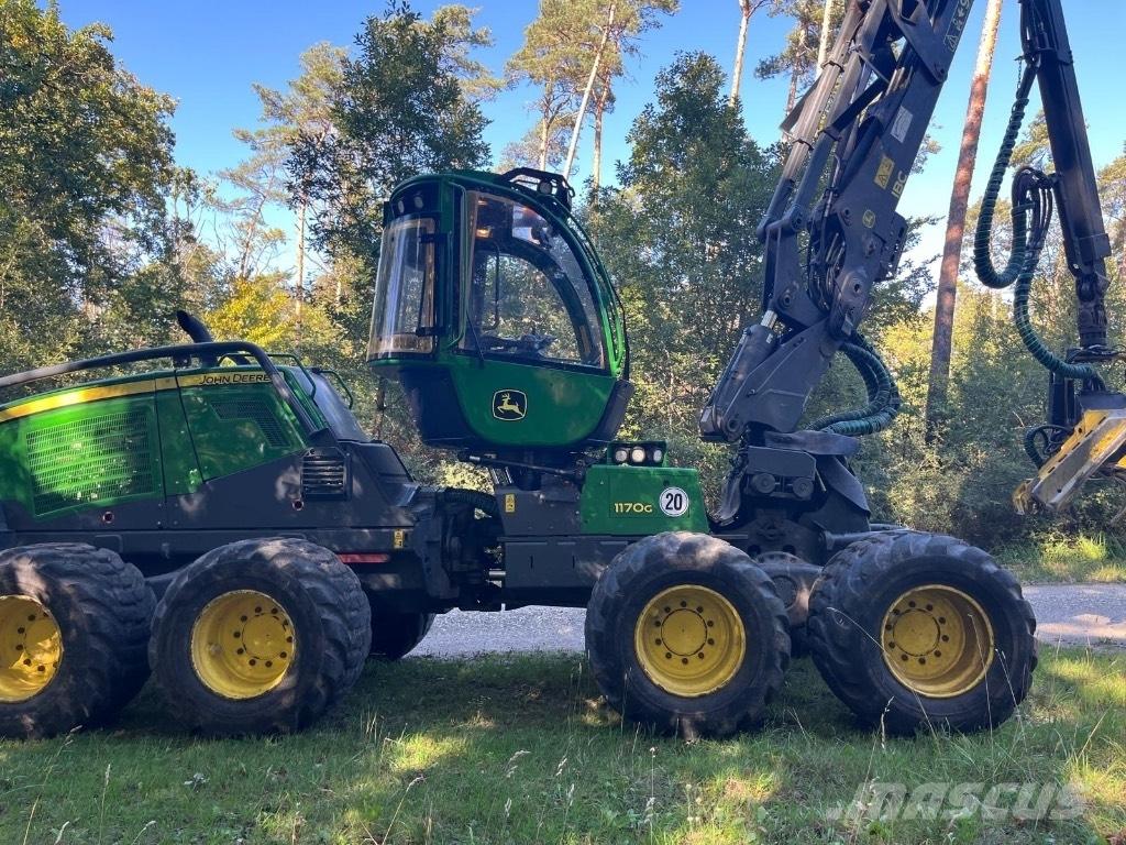 John Deere 1170G Harvesteri