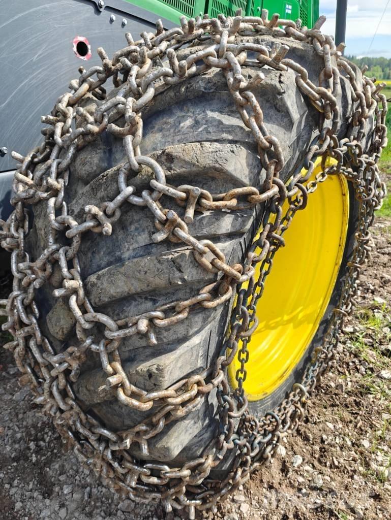 John Deere 1270 G Harvesteri