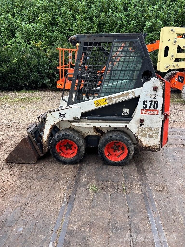 Bobcat S 70 Lietoti riteņu kompaktiekrāvēji