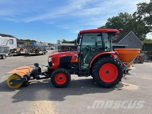 Kubota L2-452 Kompaktie traktori
