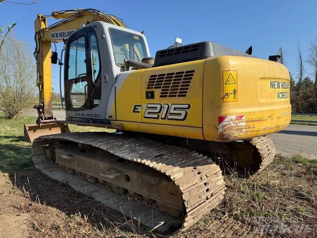 New Holland E215 Kāpurķēžu ekskavatori