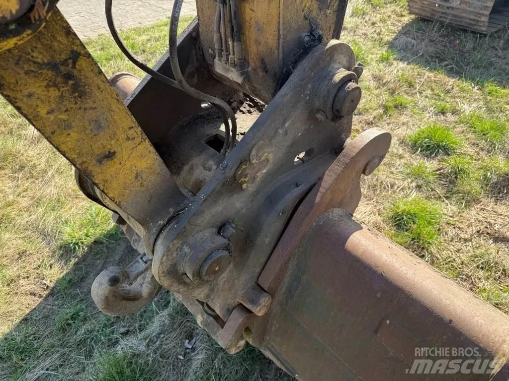 New Holland E215 Kāpurķēžu ekskavatori