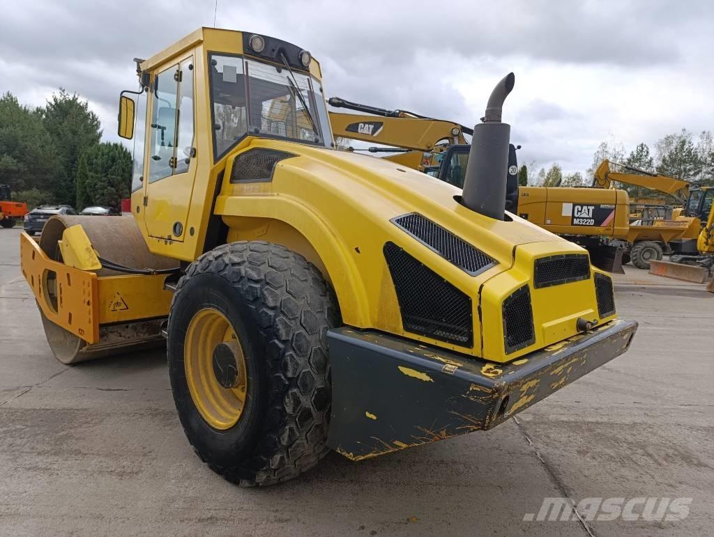 Bomag BW 213 D-4 Vienvalča grunts veltņi