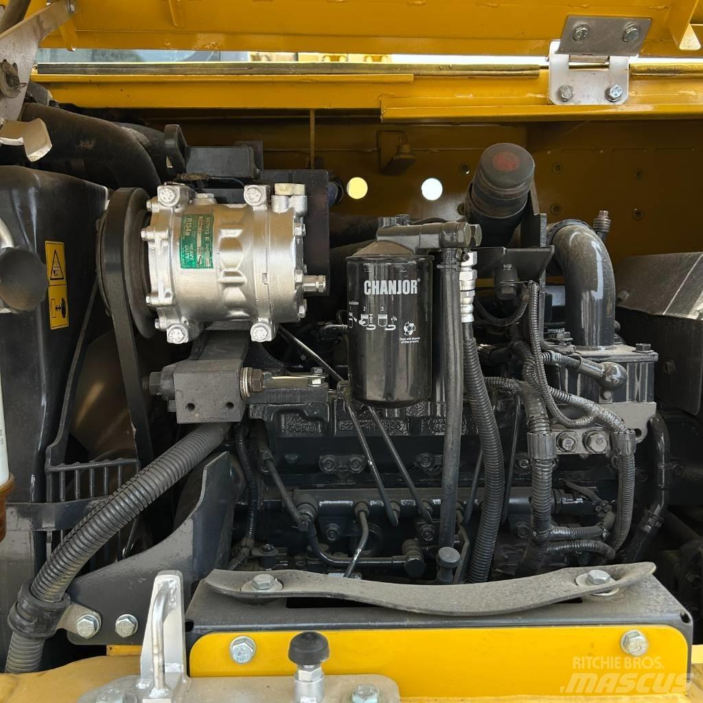 Komatsu 70-8 Kāpurķēžu ekskavatori