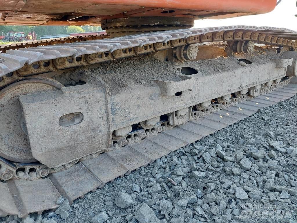 Doosan DX 225 LC Kāpurķēžu ekskavatori