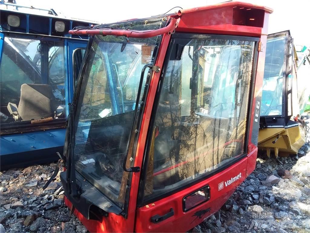 Valmet 931 Kabīnes un interjers