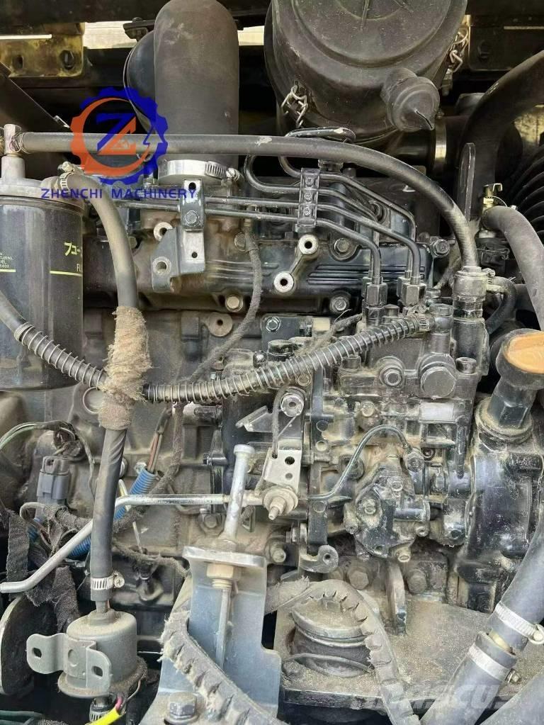 Hyundai 60 W Ekskavatori uz riteņiem
