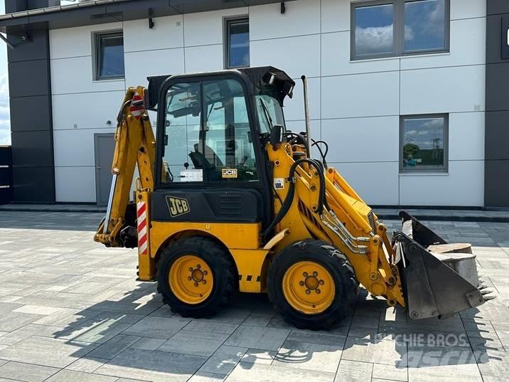 JCB 1 CX Ekskavatori-iekrāvēji