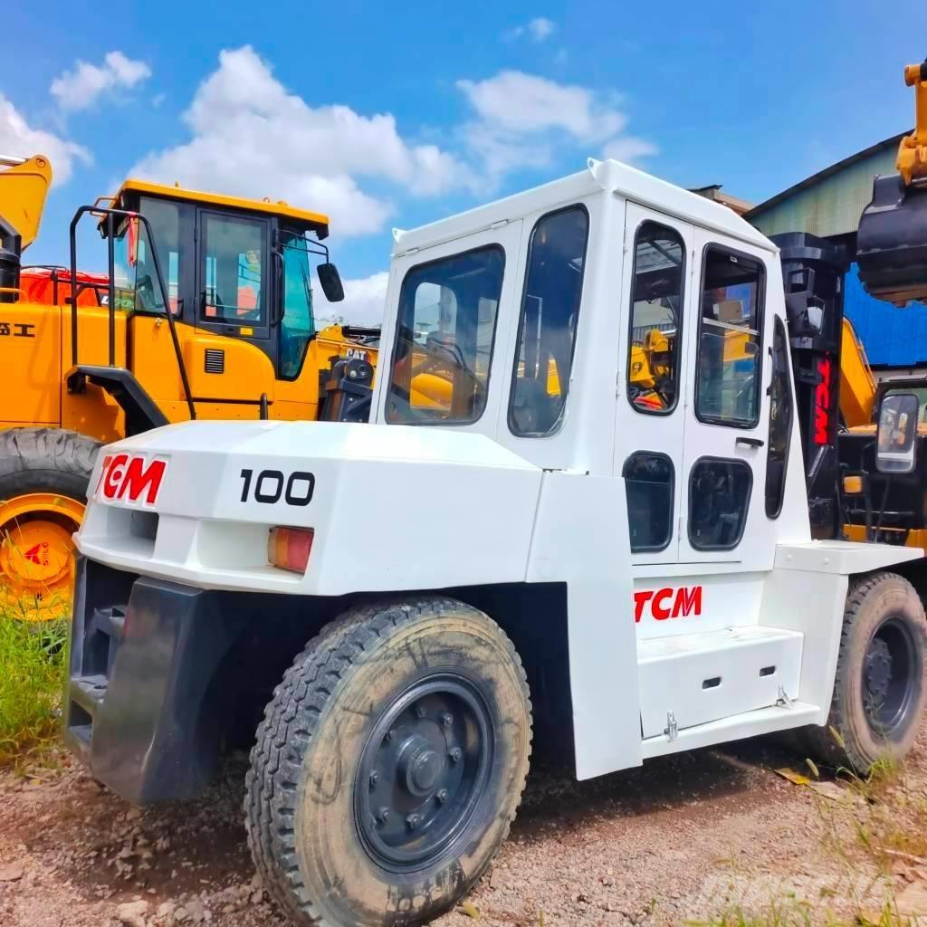 TCM FD100 Tehnika ar dīzeļa dzinēju