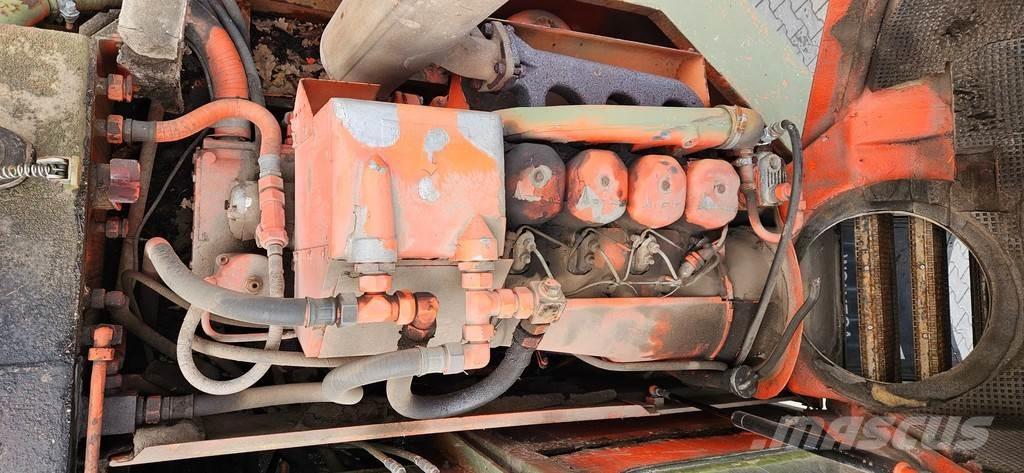 Atlas 1204 LC Īpašie ekskavatori