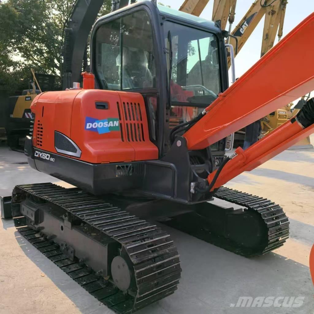 Doosan DX 60-9 C Kāpurķēžu ekskavatori