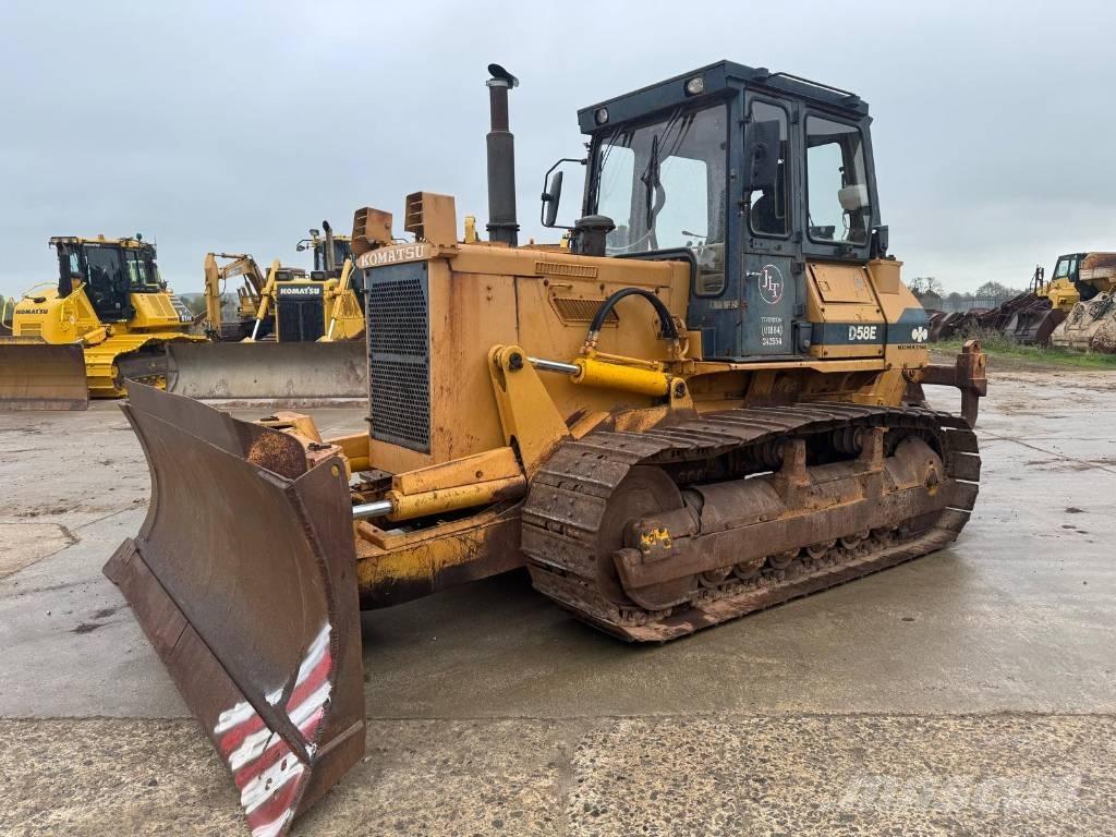 Komatsu D 58 E-1 Kāpurķēžu buldozeri