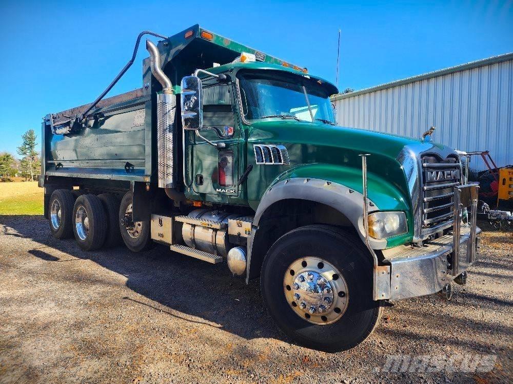 Mack CTP 713 B Pašizgāzējs