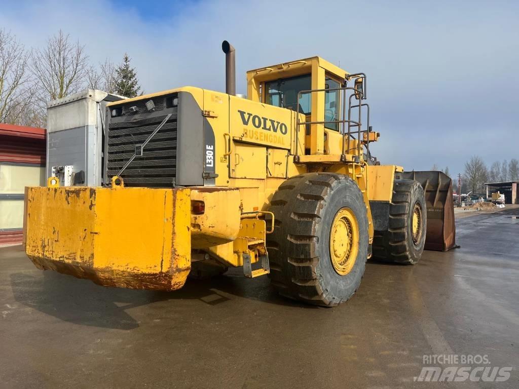 Volvo L 330 E Iekrāvēji uz riteņiem