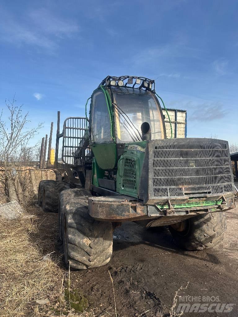 John Deere 1010 E Forvarderi