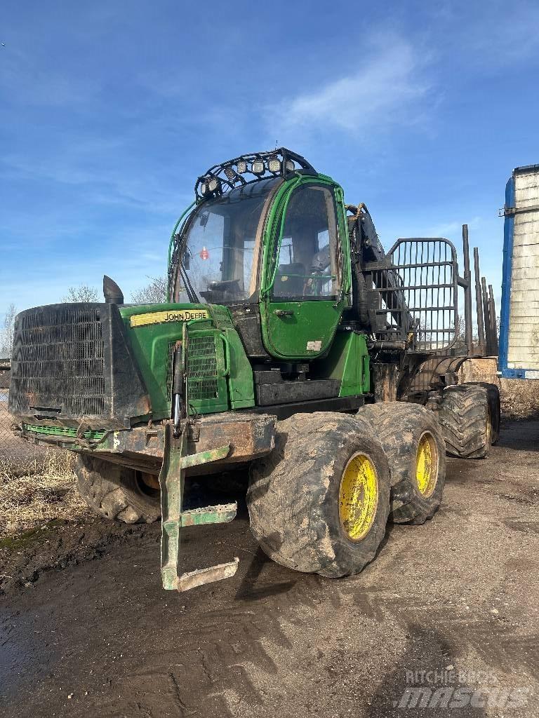 John Deere 1010 E Forvarderi