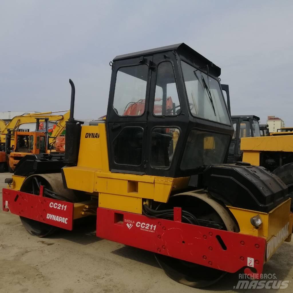 Dynapac CC 211 Divvalču grunts veltņi