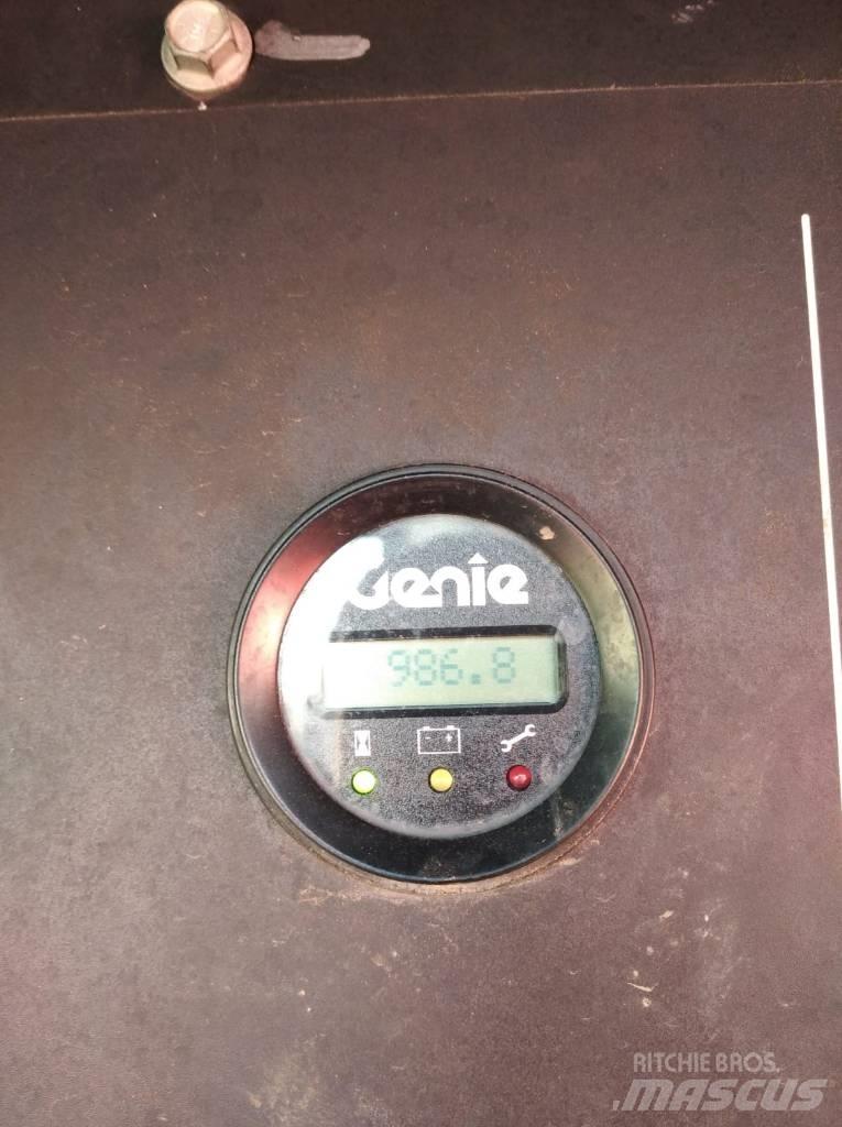 Genie Z60/37DC Pacēlāji uz automašīnas bāzes