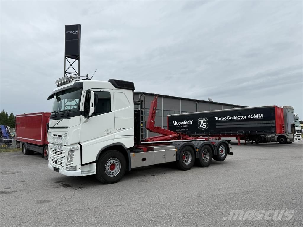 Volvo FH 540 8X4 Treileri ar āķi