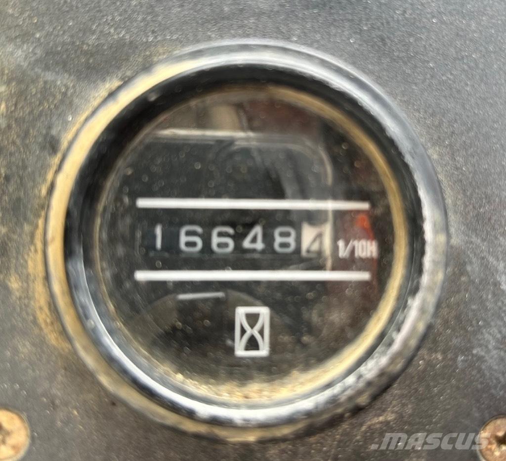 Nissan WF03A35U Tehnika ar dīzeļa dzinēju