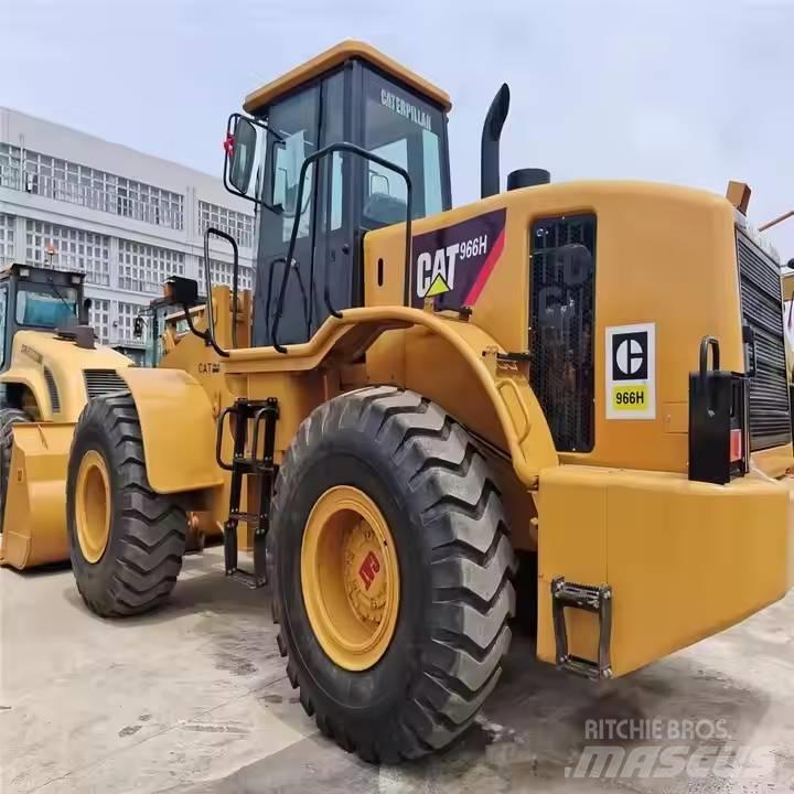 CAT 966H Iekrāvēji uz riteņiem