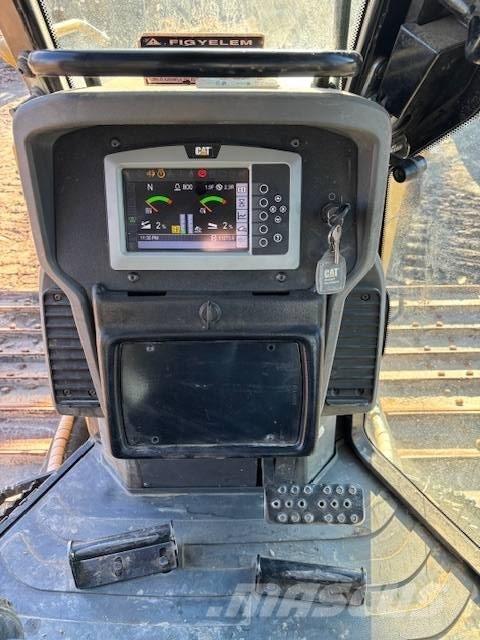 CAT D 6 K 2 LGP Kāpurķēžu buldozeri