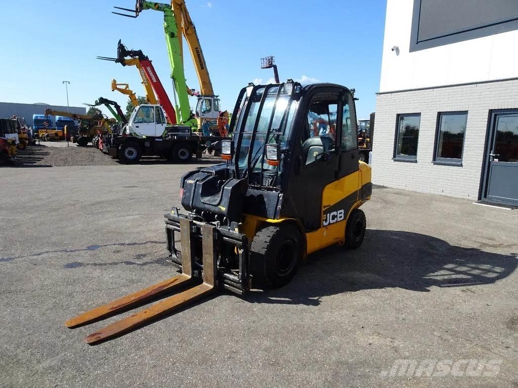 JCB TLT30D Teleskopiskie manipulatori