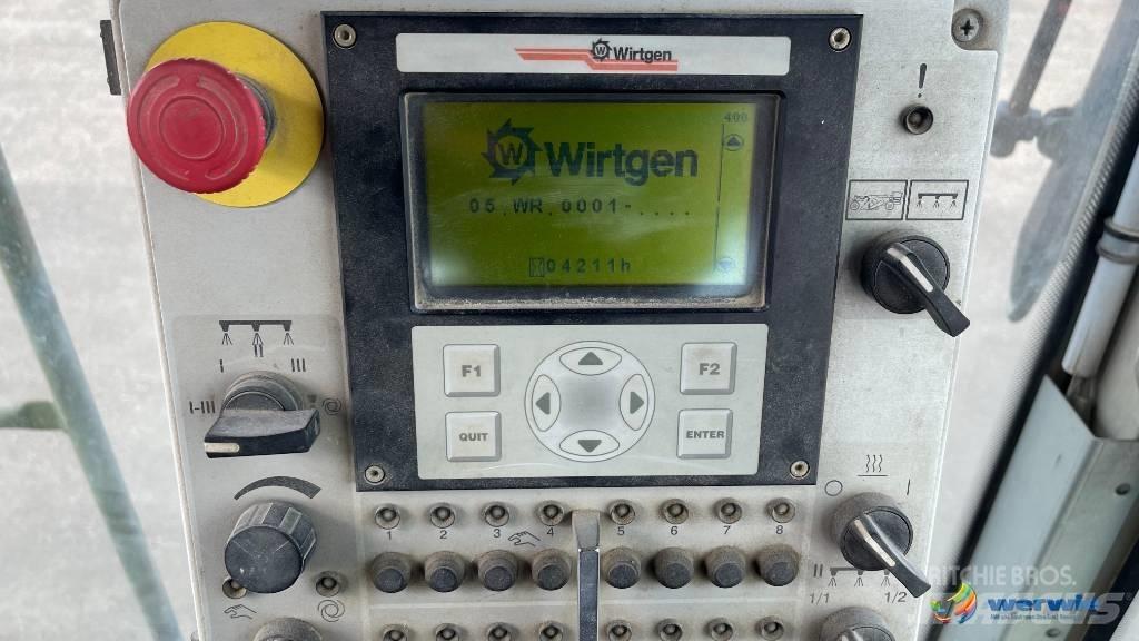 Wirtgen WR2400 Asfalta savācējs