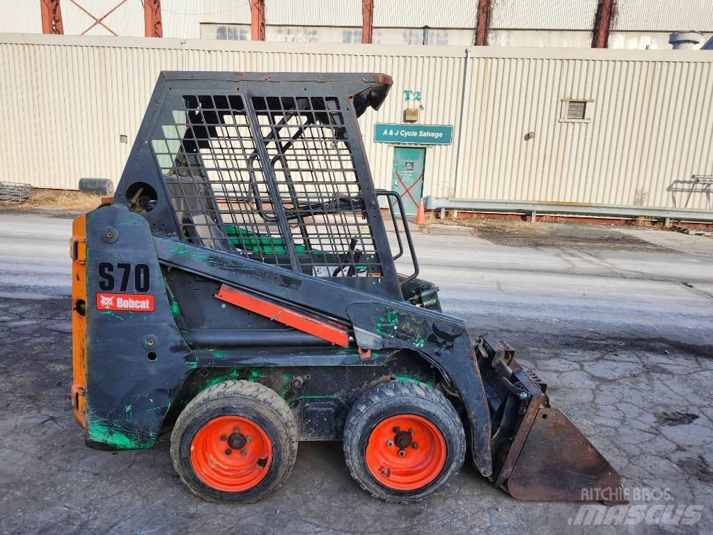 Bobcat S 70 Lietoti riteņu kompaktiekrāvēji