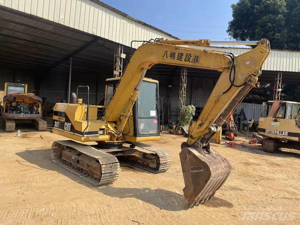 CAT 307 Kāpurķēžu ekskavatori