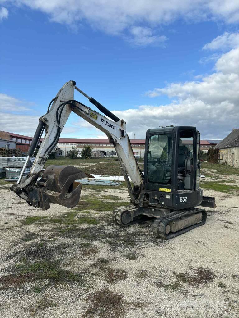 Bobcat E 32 Mini ekskavatori < 7 t