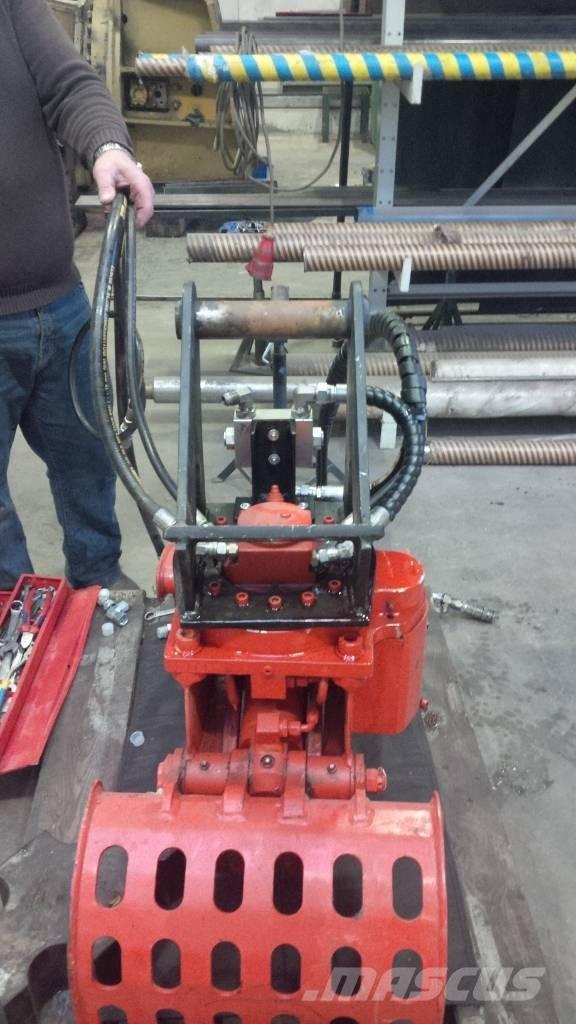 Husqvarna DXR 140 Demontāžas ekskavators