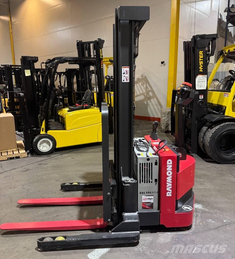 Raymond RSS40 Pašgājēji krautnētāji