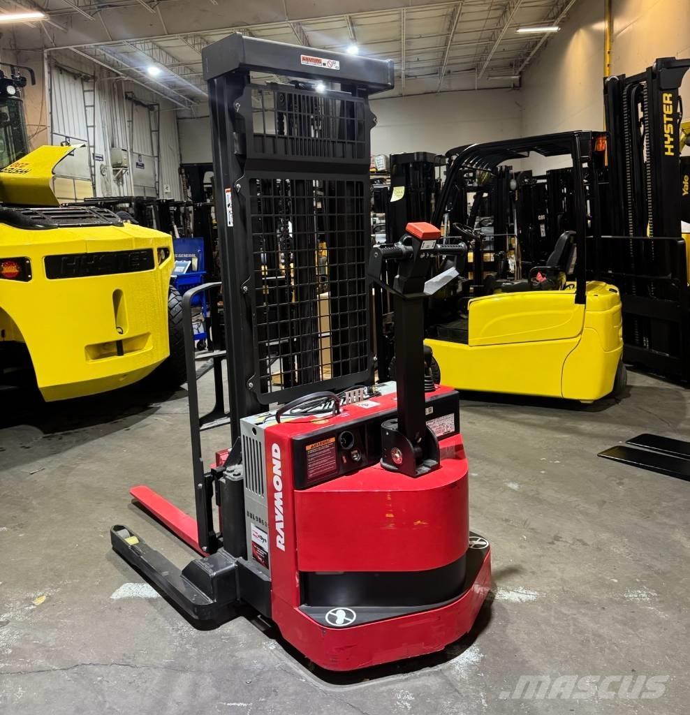 Raymond RSS40 Pašgājēji krautnētāji