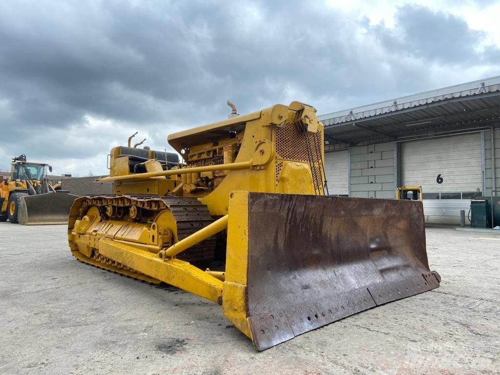 CAT D 8 Kāpurķēžu buldozeri