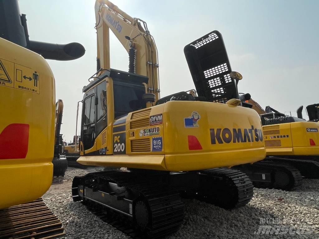 Komatsu PC 200 Kāpurķēžu ekskavatori
