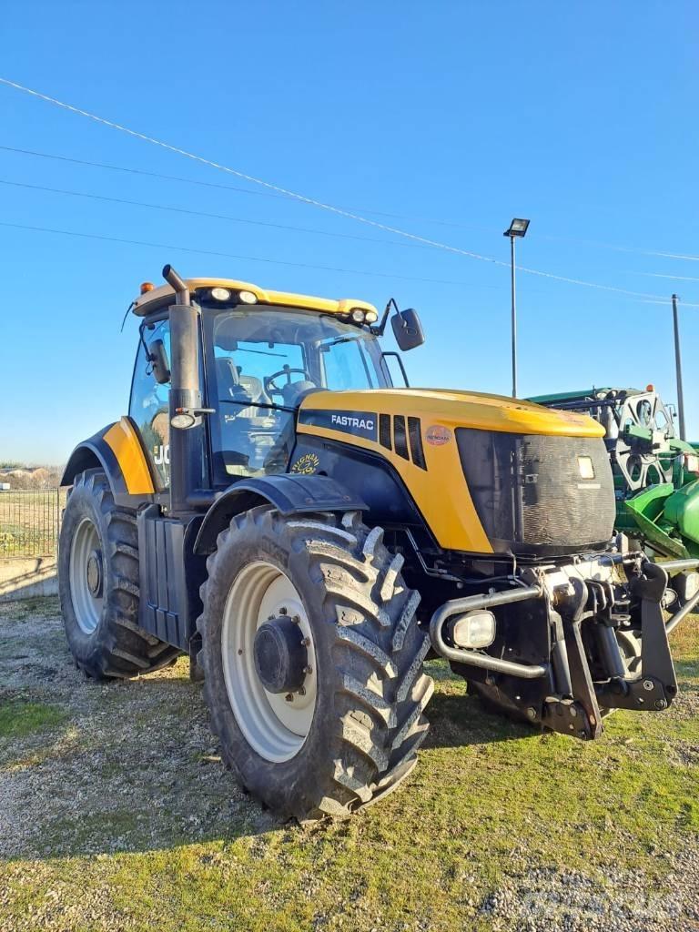 JCB Fastrac 8250 Traktori
