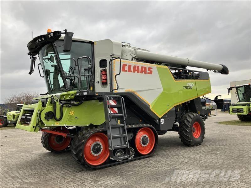 CLAAS TRION 750 TT Ražas novākšanas kombaini