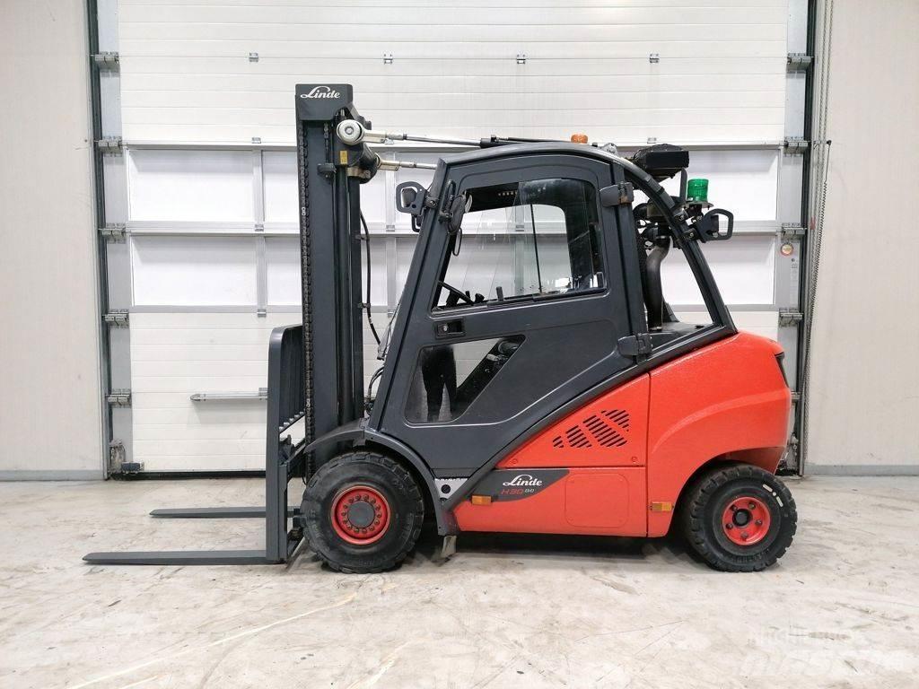 Linde H30D-02 Tehnika ar dīzeļa dzinēju