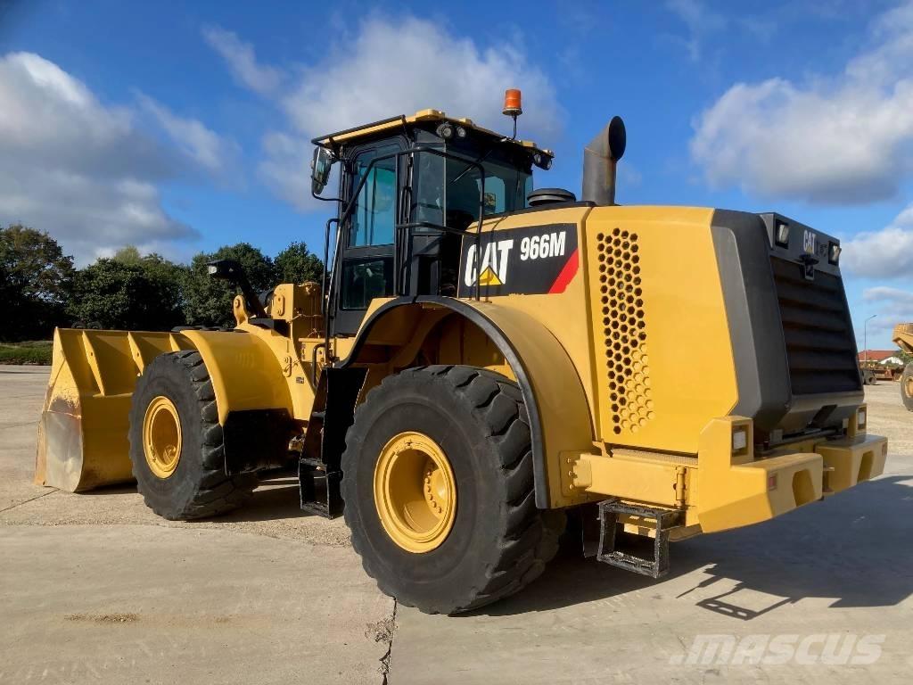 CAT 966 M Iekrāvēji uz riteņiem