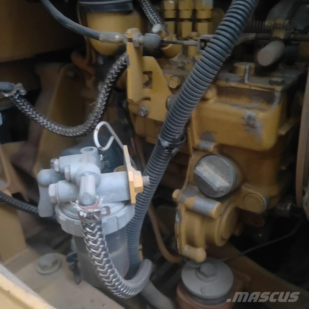CAT 302CR Mini ekskavatori < 7 t
