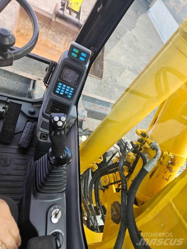 Komatsu PW 160-7 Ekskavatori uz riteņiem