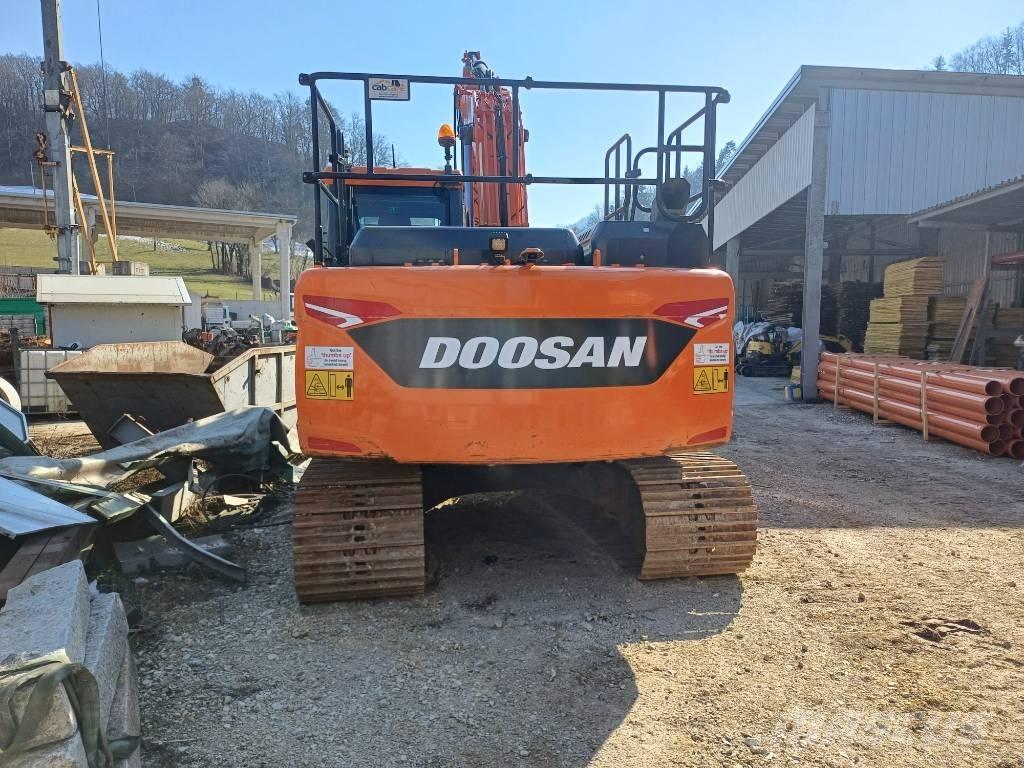 Doosan DX140LC-7 Kāpurķēžu ekskavatori
