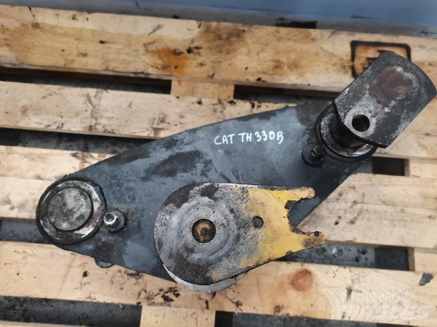 CAT TH 330 {Banan} Strēles un kausi